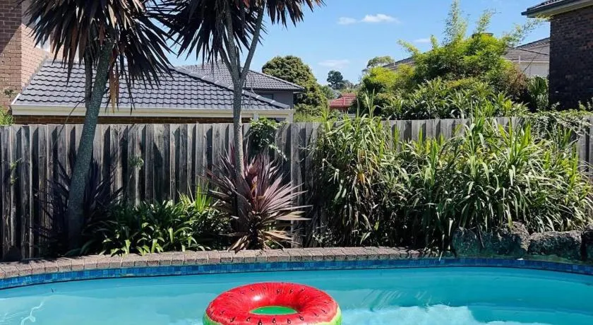 Villa pool garden - Image 1