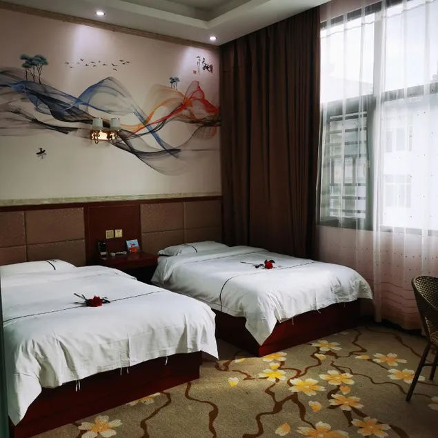 Hongfeng Hotel - Image 1