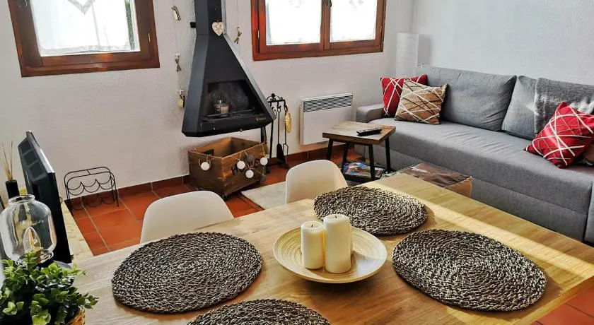 Apartamento con piscina en Osseja - Image 1