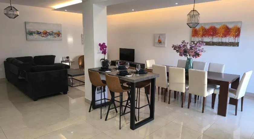 Eva Luxury Apartment - Image 1