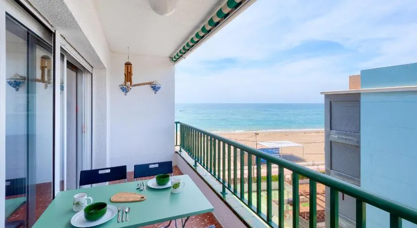 LG Sea Views - Image 1