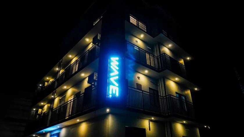 Wave - Image 1