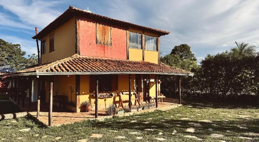 Casa aconchegante com lindo jardim e gramado - Image 1