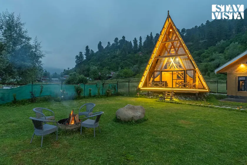 StayVista at Suroor with Central Heating in Tangmarg - Image 1