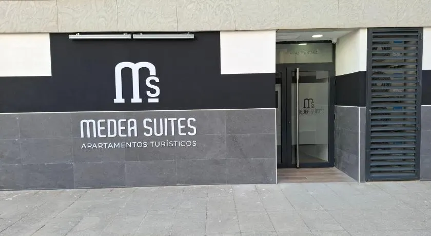 Medea Suites Apartamentos - Image 1