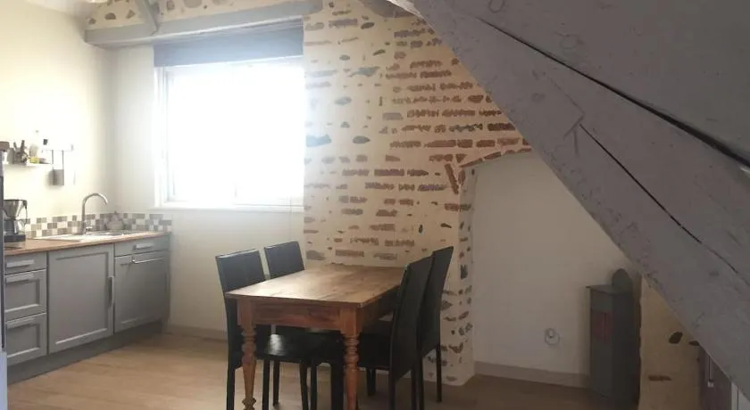 APPARTEMENT COSY ENTRE BOSQUET ET BEAUMONT - Image 1