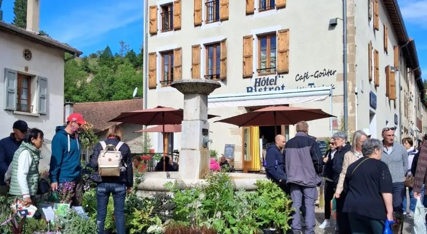 Hôtel Bistrot Les Tanins - Image 1