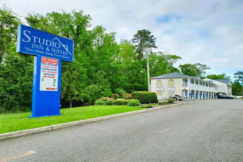 Studio Inn and Suites - Image 1