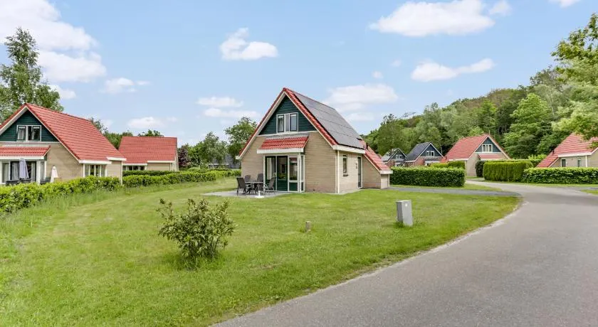 Charmante maison de vacances conviviale et familiale avec terrasse, jardin et piscine chauffée - Image 1