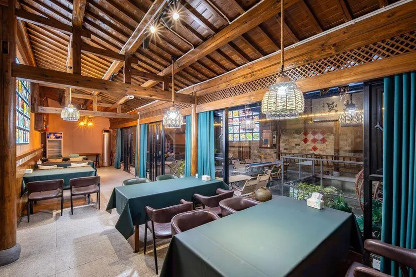 Liuzhu Dongyuan Boutique Hostel - Image 1