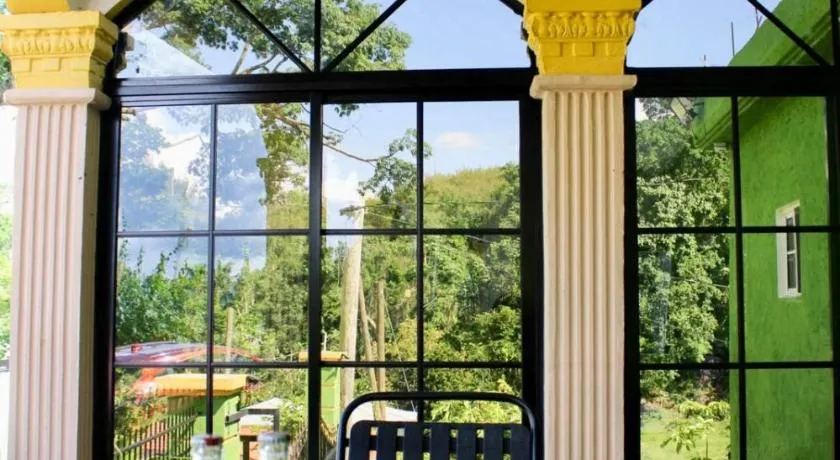 Coke Guest House - Image 1