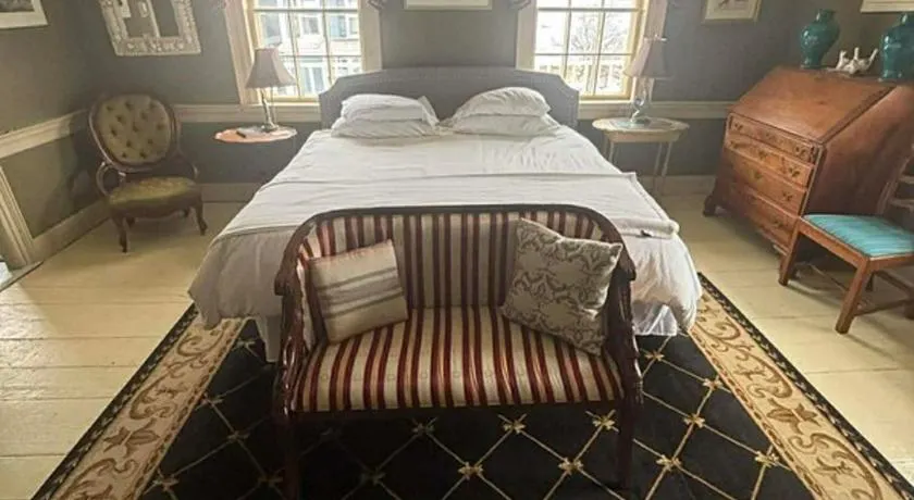 Windsor House Inn - Image 1