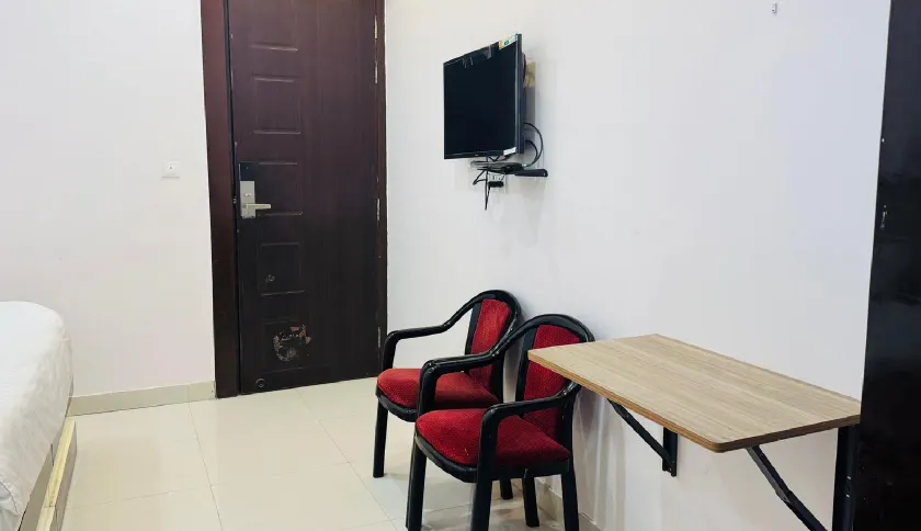 Bhagwan Hotel & Marriage Hall - Image 1