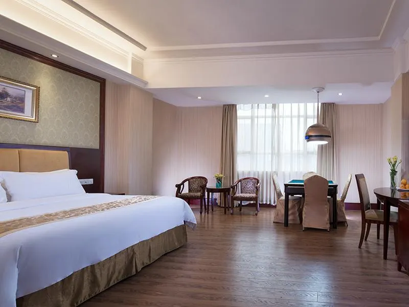 Vienna Hotel Dongguan Changping Avenue - Image 1