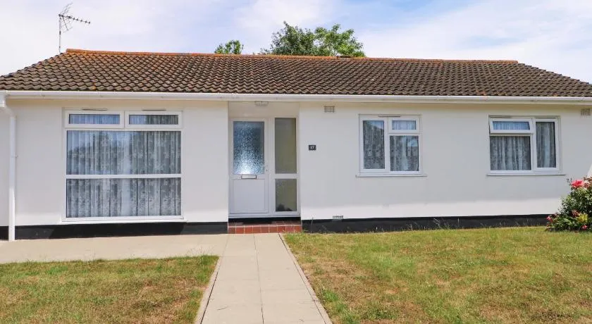 Dymchurch Bungalow - Image 1