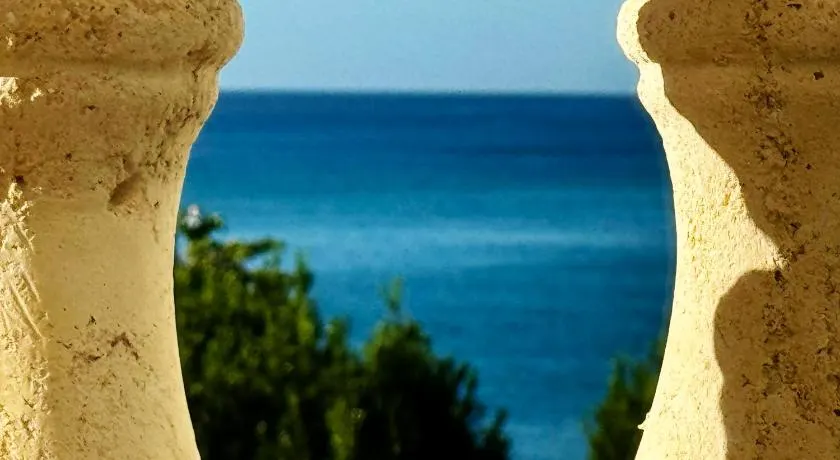 Ocean Luxe in Paradise - Les Chambres des Dieux - Image 1
