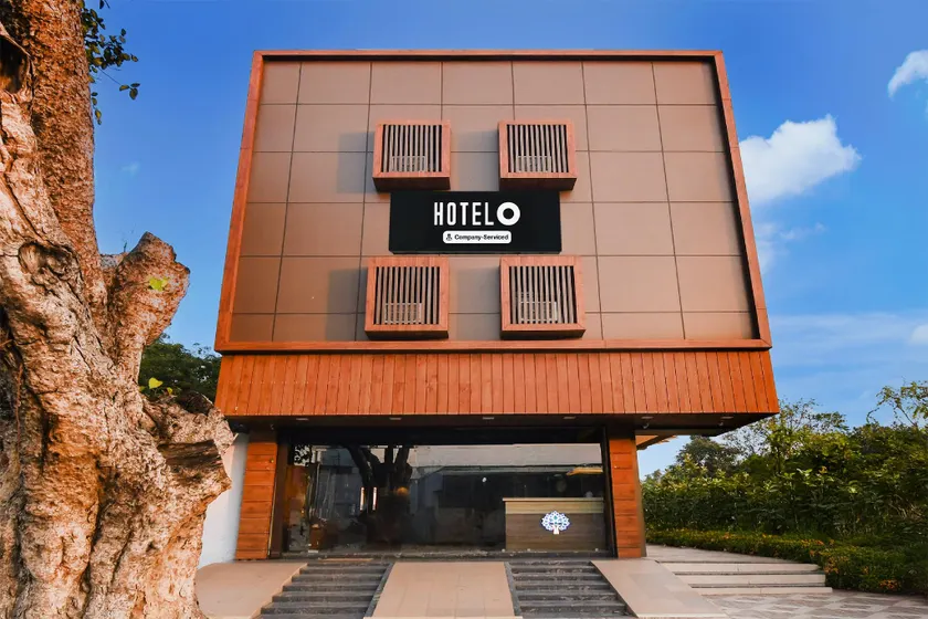 Hotel O Jamshedpur Near Burma Mines Formerly Hotel Square - Image 1