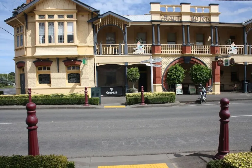 Mickey Bourke's Koroit Hotel - Image 1