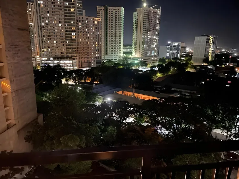 Cebu Ayala Center Condo Unit Accomodation - Image 1