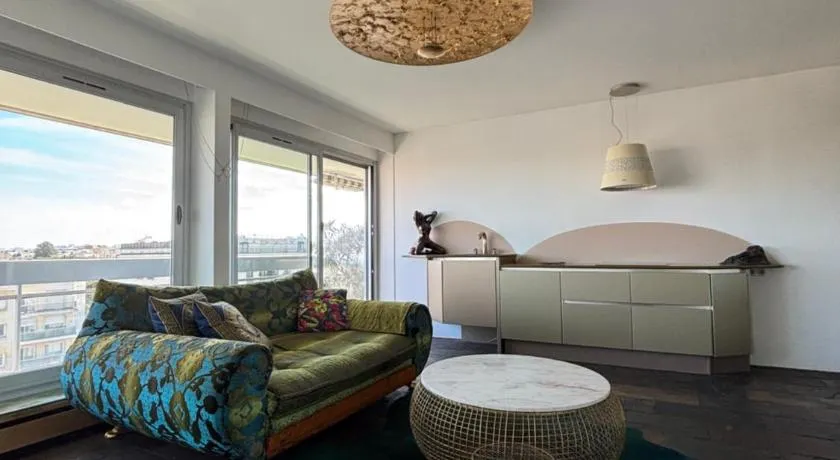 Panoramic Glam Appart à Neuilly-sur-Seine - Image 1