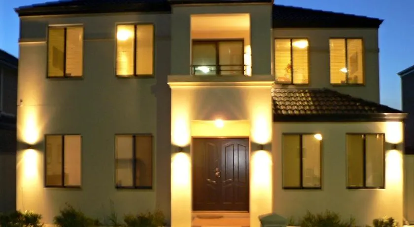 Master retreat at Private Estate Near Perth City - Image 1