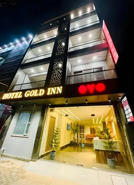 Super Hotel O Gold Inn - Image 1