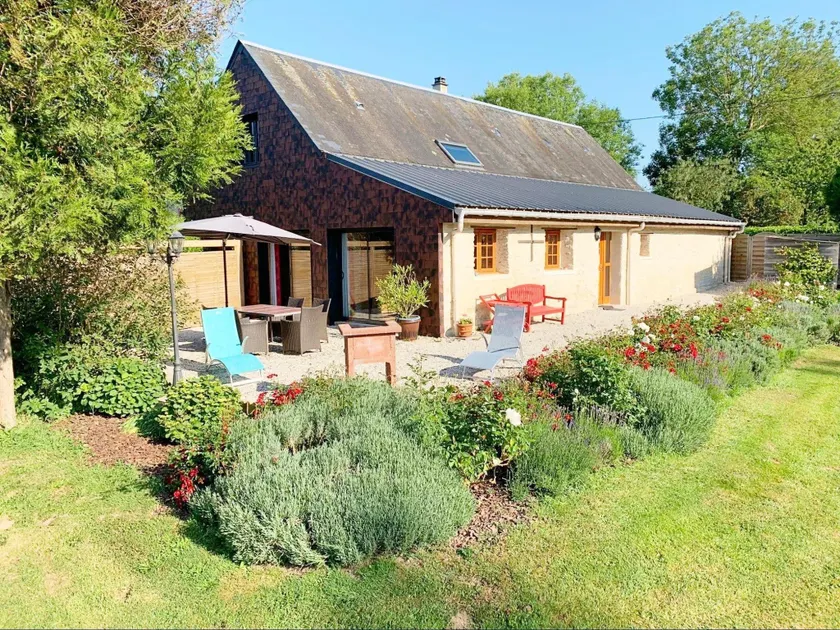 Cottage in St Germain du Pert - Image 1