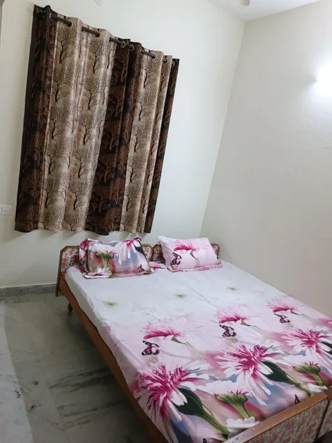 REDDY's guest house - Image 1