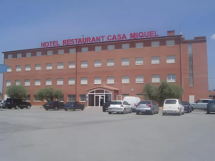 Hotel Restaurant Casa Miquel - Image 1