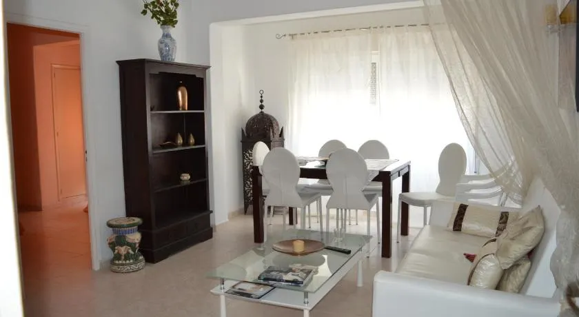 Apartamentos de las Heras - Image 1
