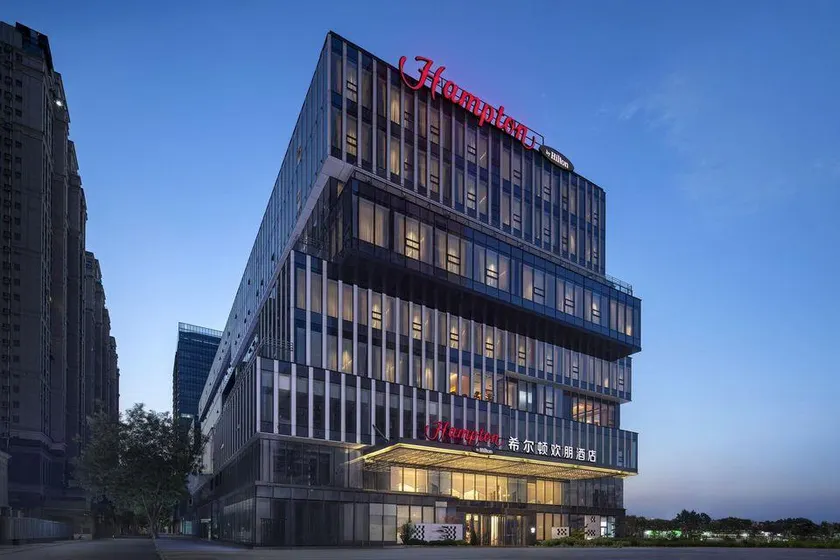 Hampton by Hilton Shenyang Tawan - Image 1
