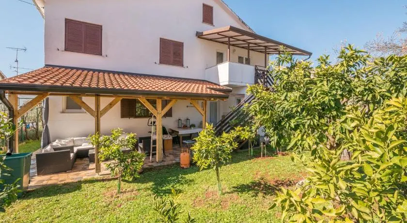 Apartment Neva - Image 1