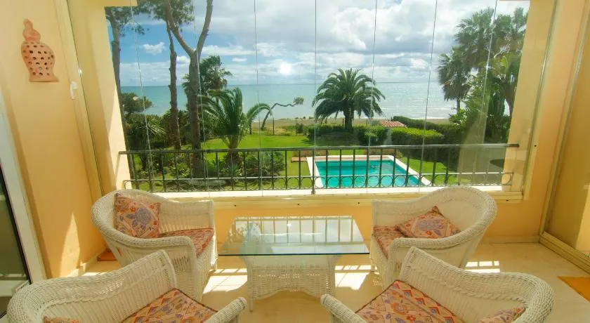 Penthouse Venalmar - Image 1