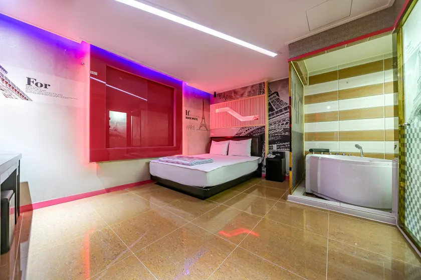 Haman Rock Self-check-in Motel - Image 1