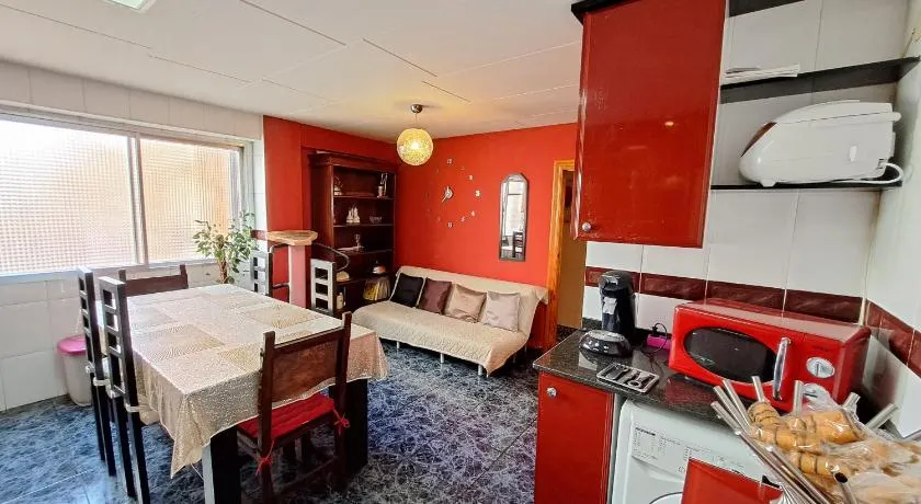 Full equipped and comfortable apartment with WiFi - Image 1