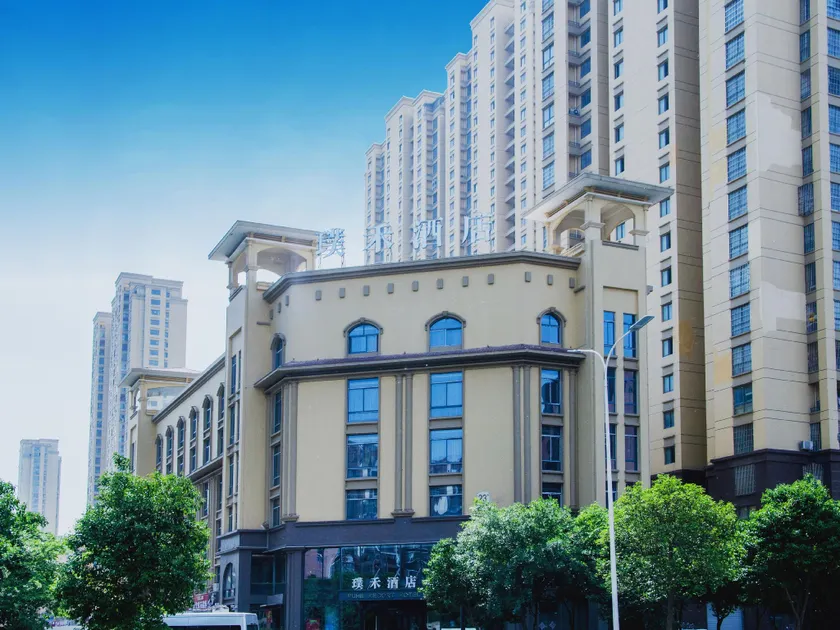 Puhe Hotel (Bozhou Wanda Plaza Branch) - Image 1