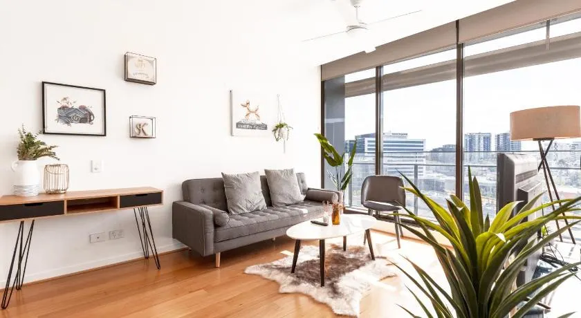 Newstead Ideally Located 2bed 2Bath Free Parking in Heart of Everything - Image 1