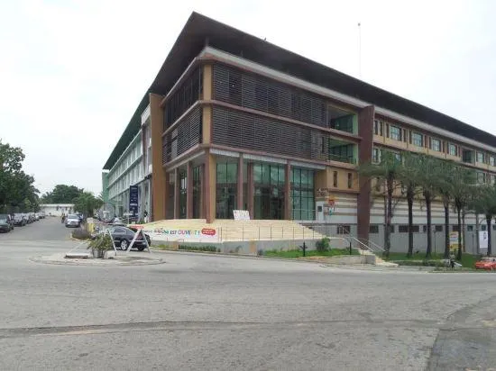 Palm Club Hotel - Image 1