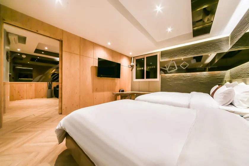 Hapcheon H.C. Hotel - Image 1