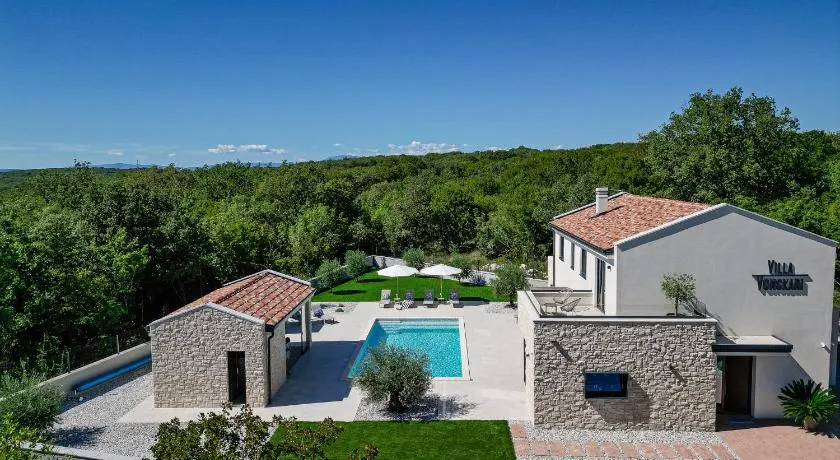 Deluxe Villa Vonskari with Heated Pool and Complete Privacy - Image 1