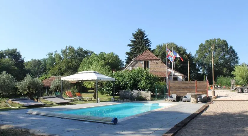 La Petite Ferme du Marais - Image 1
