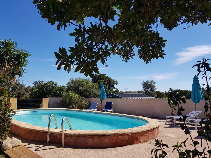 OVU Piscine chauffée Entre mer et montagne à 1 km de la mer - Image 1