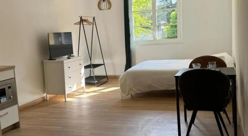 Comme à la Maison - Image 1