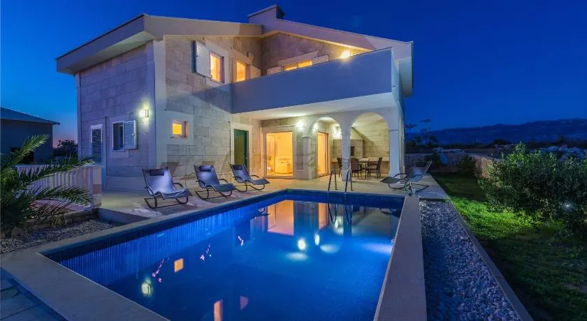 Villa Stani, luxury villa with a pool - Image 1