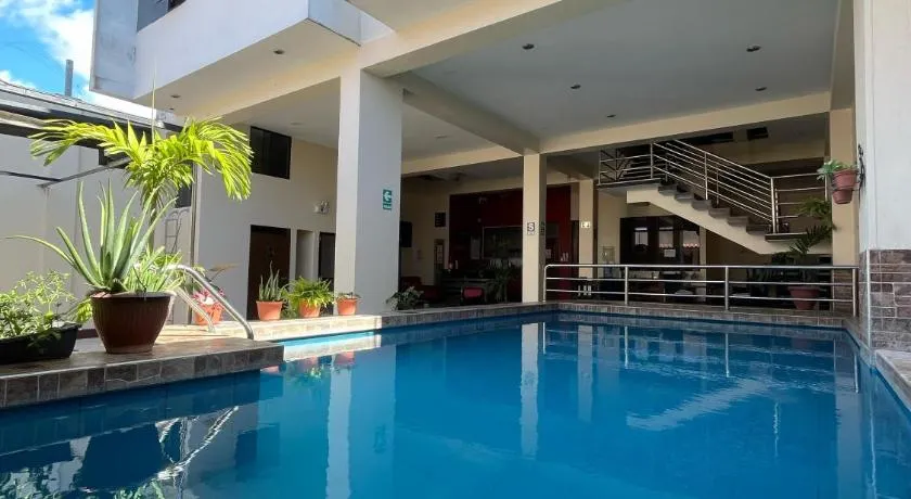 Hotel Luxor Pucallpa - Image 1