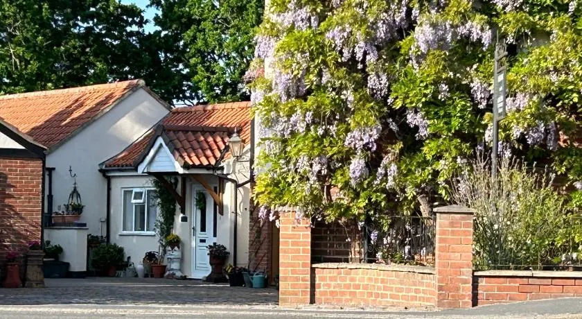 Acorn Cottage - Image 1