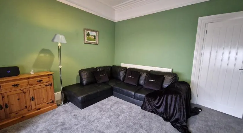 5 Bedroom semi detached home with off road parking - Image 1