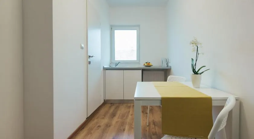 Camelia's cozy place - Image 1