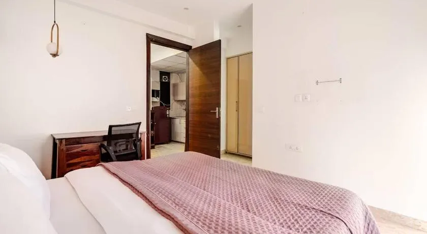 LivRegalia Stays Luxury Residence Gurgaon - Image 1