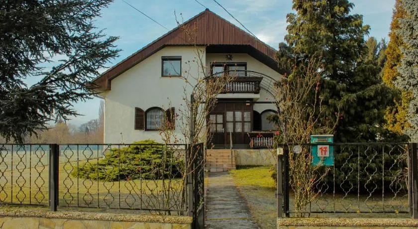 ZOLI'BÁ Apartman - Image 1